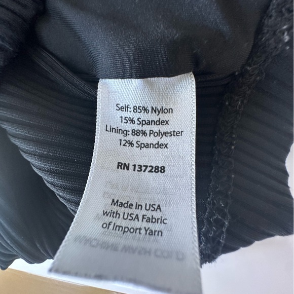 Year Of ours legging crop top set year of ours - Picture 8 of 13